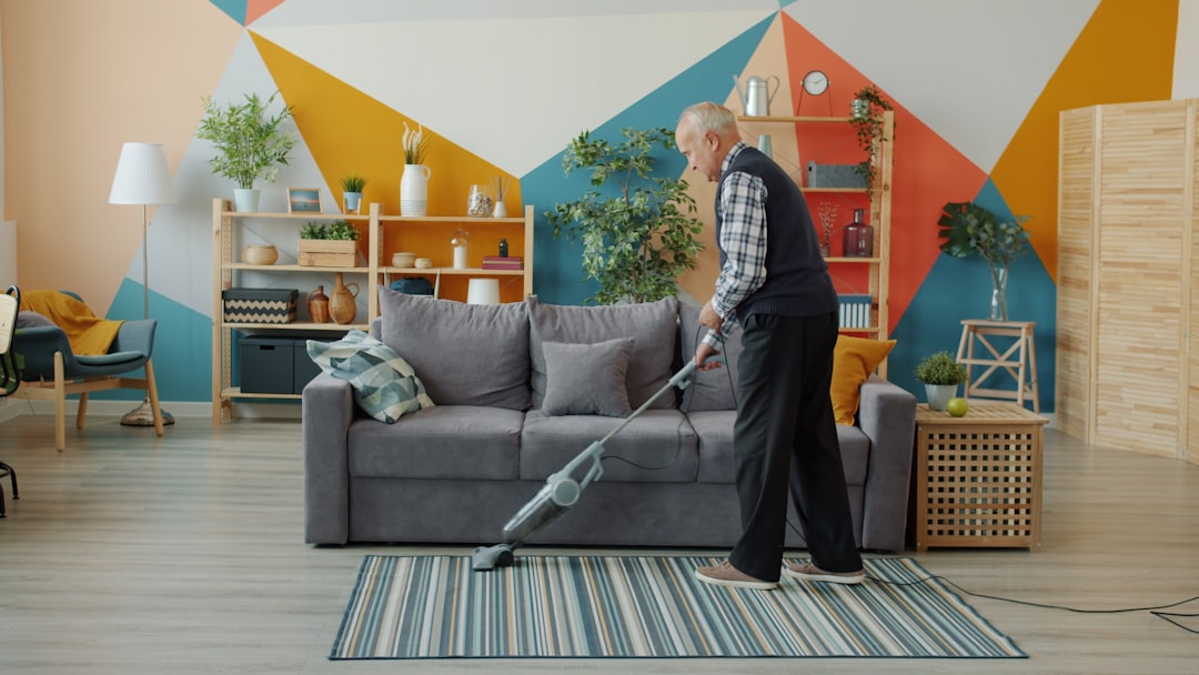 robot vacuum cleaner apartment